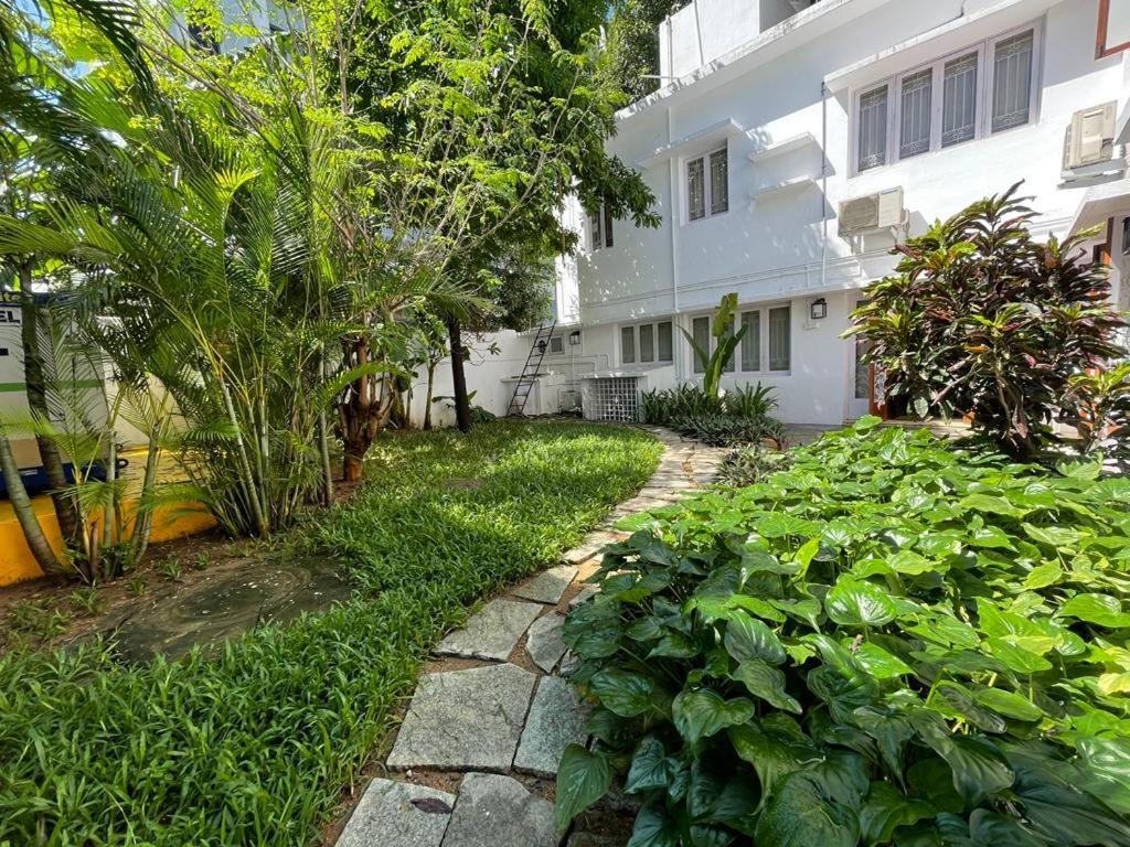 Hanu Reddy Residences - Nawab Habibullah Avenue Chennai Exterior foto